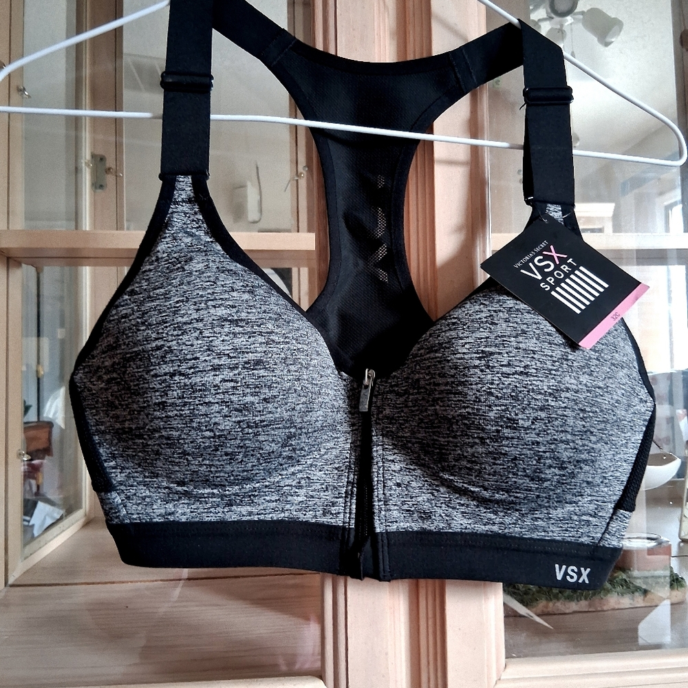 NWT VICTORIAS SECRET VSX INCREDIBLE SPORTS BRA - Picture 3 of 3